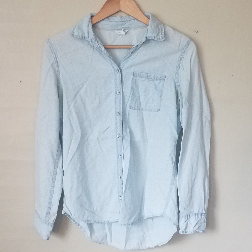 Aéropostale Button-Up Shirt